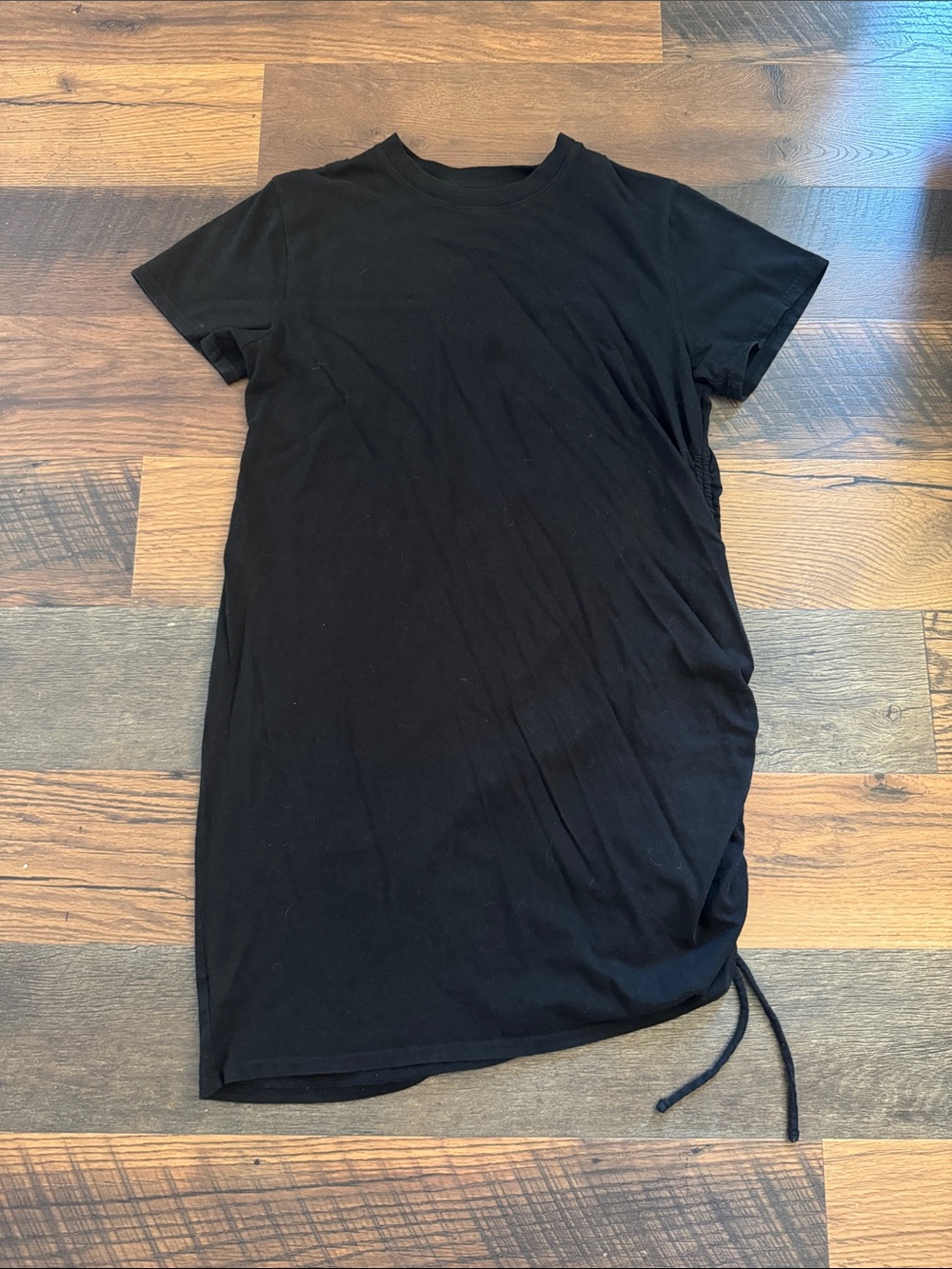 Universal Thread Black Crew Neck Tee